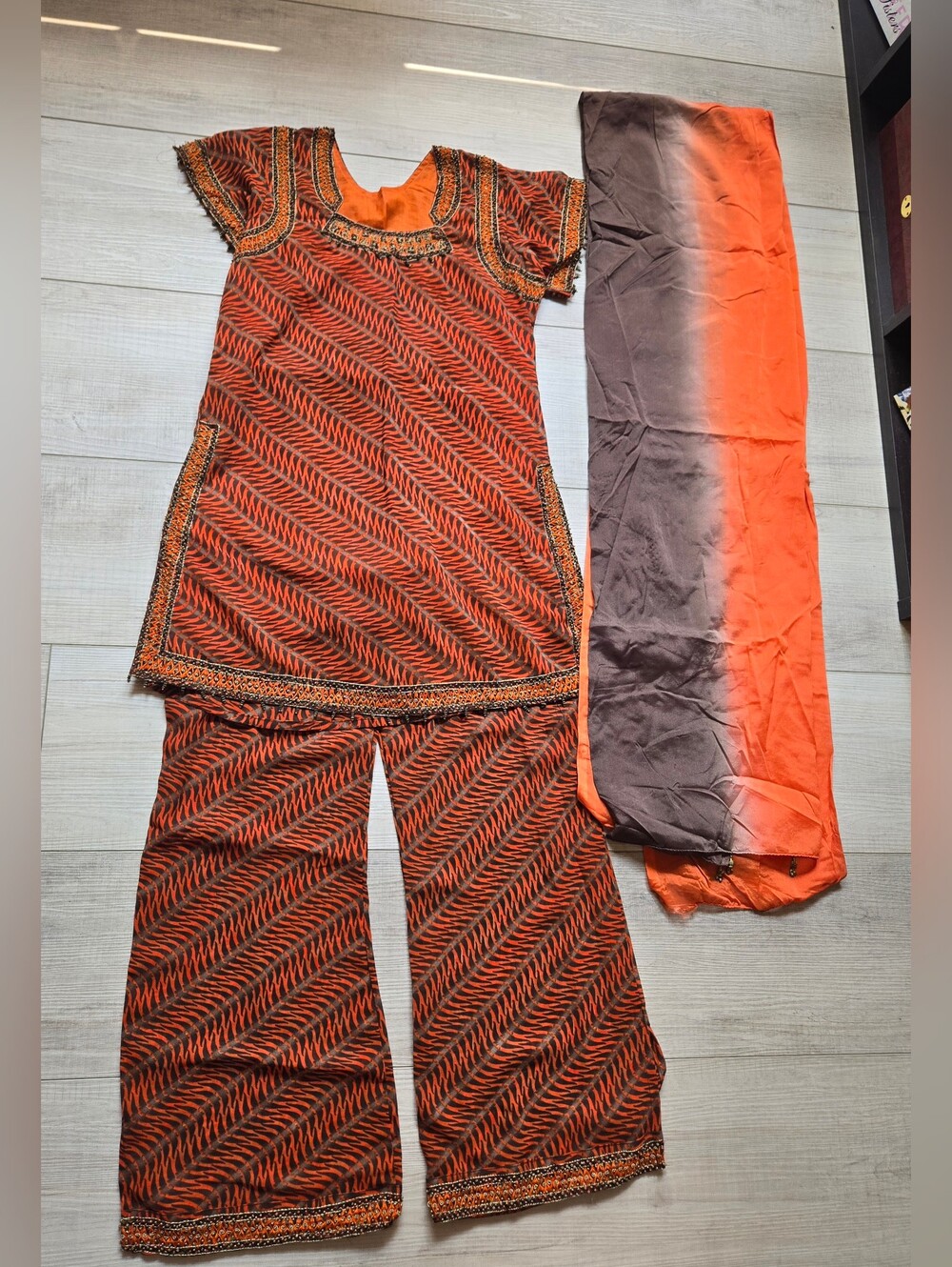 Pakistani Indian Salwar Kameez Suit Orange and Brown Ethnic Formal Size S